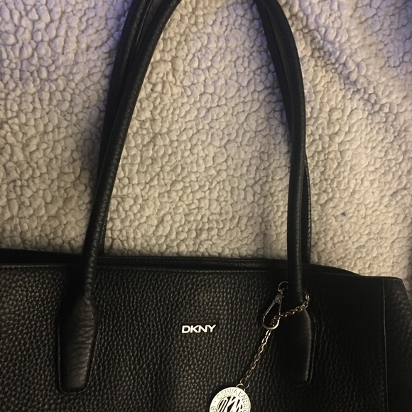 Black satchel - Picture 2 of 8